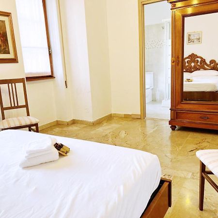 Casa Radiosa Varese Rooms ภายนอก รูปภาพ