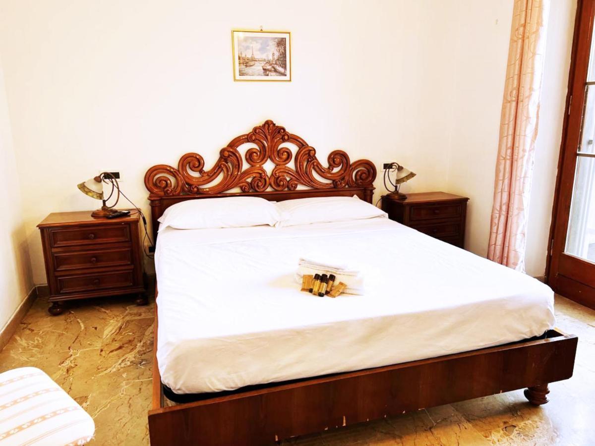 Casa Radiosa Varese Rooms ภายนอก รูปภาพ