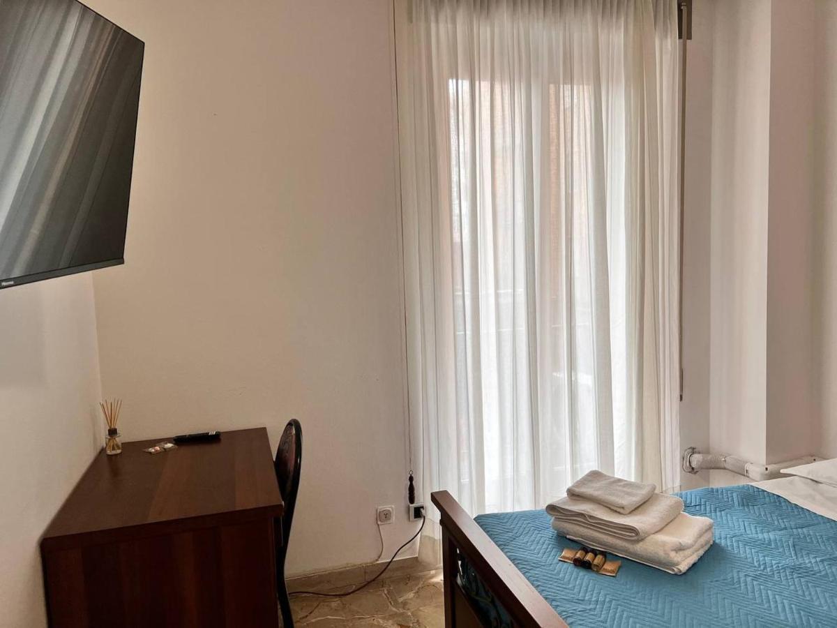 Casa Radiosa Varese Rooms ภายนอก รูปภาพ