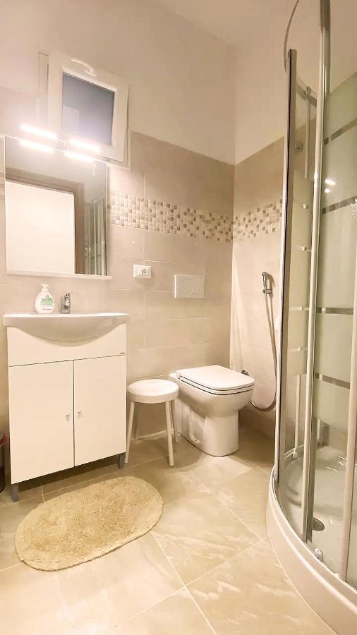 Casa Radiosa Varese Rooms ภายนอก รูปภาพ
